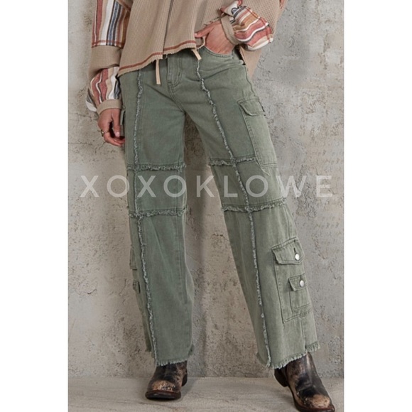 POL Retro 90s Relaxed Fit Cargo Pants - Picture 4 of 16